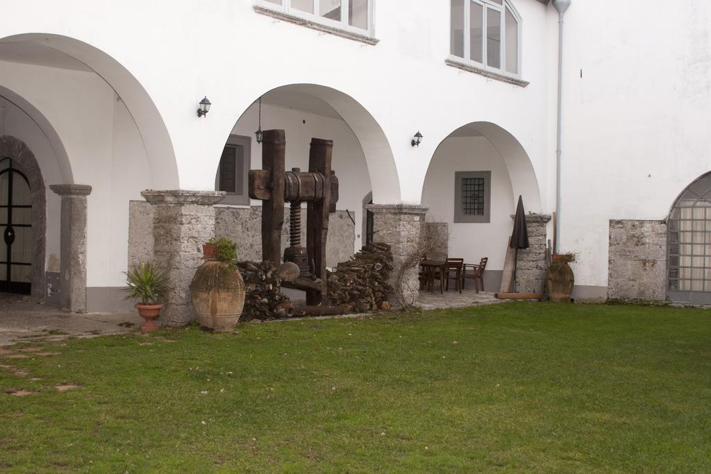 Palazzo D'Orsi Villa Calvanico Værelse billede